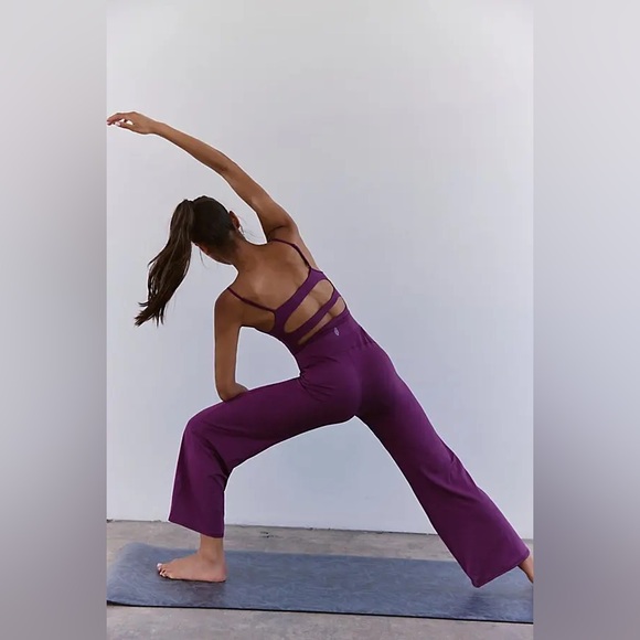 NWOT Free People Mvmt Up At Night Fitted Onesie Jumpsuit Deep Mulberry Sz M - Picture 4 of 4